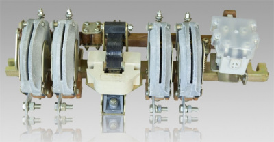 Контактор КТ 6024 110в 125А Контактор КТ 6024 110в 125А