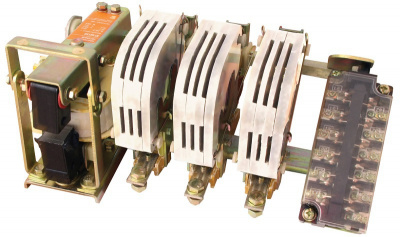 Контактор КТ 6613 110в 100А Контактор КТ 6613 110в 100А